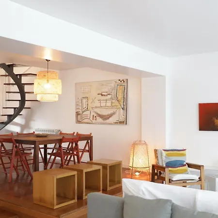 아파트 Surf And Family Beach House