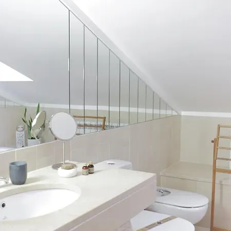 Surf And Family Beach House * 에리세이라